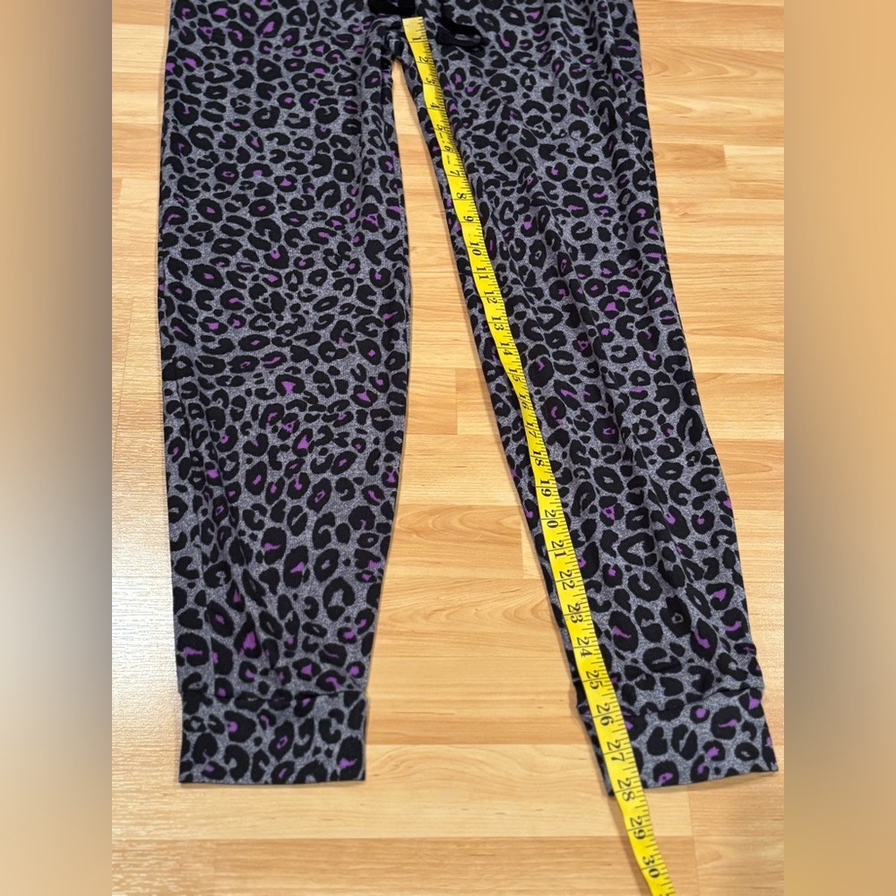 Simply Vera Vera Wang Pajama Set - Black and Purple Leopard - Picture 6 of 6
